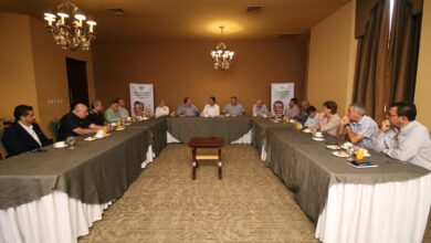 Eugenio Hernández se reunió con integrantes de la Cámara Nacional de las Industrias Pesquera y Acuícola.