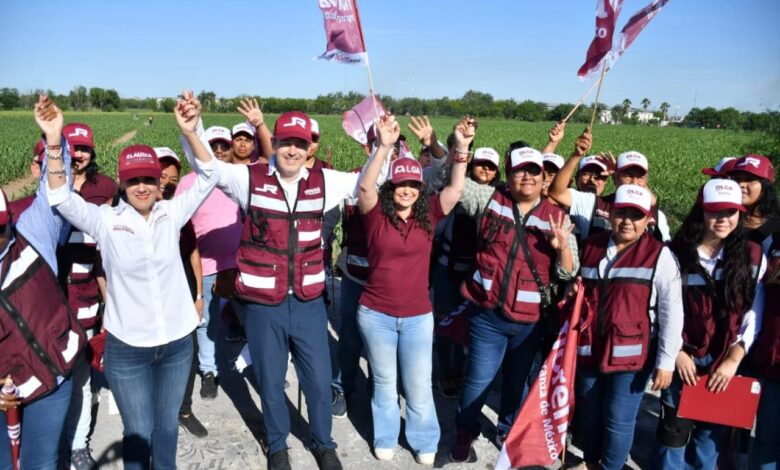 La candidata de Morena Olga Sosa recorrió la colonia Paseo Las Flores en Reynosa.