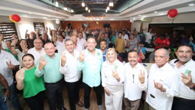 Eugenio Hernández se reunió con integrantes del sindicato de telefonistas.