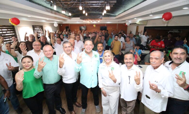 Eugenio Hernández se reunió con integrantes del sindicato de telefonistas.