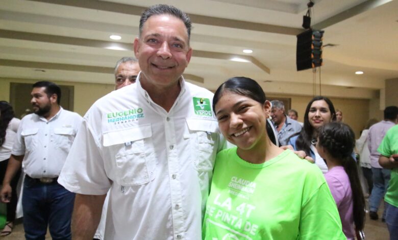 El candidato al Senado, Eugenio Hernández, recibió el apoyo del magisterio en Nuevo Laredo.