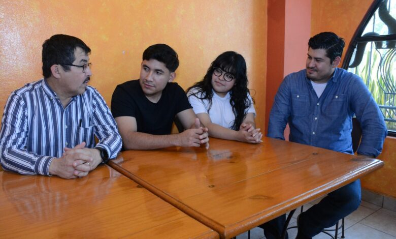 El Rector Dámaso Leonardo Anaya Alvarado felicitó a los estudiantes de la Universidad Autónoma de Tamaulipas (UAT) que ganaron el primer lugar en la Expo Regional Emprendedora de la (ANFECA).