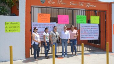 protestan padres de familia
