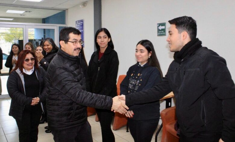 Dámaso Anaya Alvarado, sostuvo reuniones estratégicas con universitarios de las Unidades Académicas Multidisciplinarias de Río Bravo y Valle Hermoso.