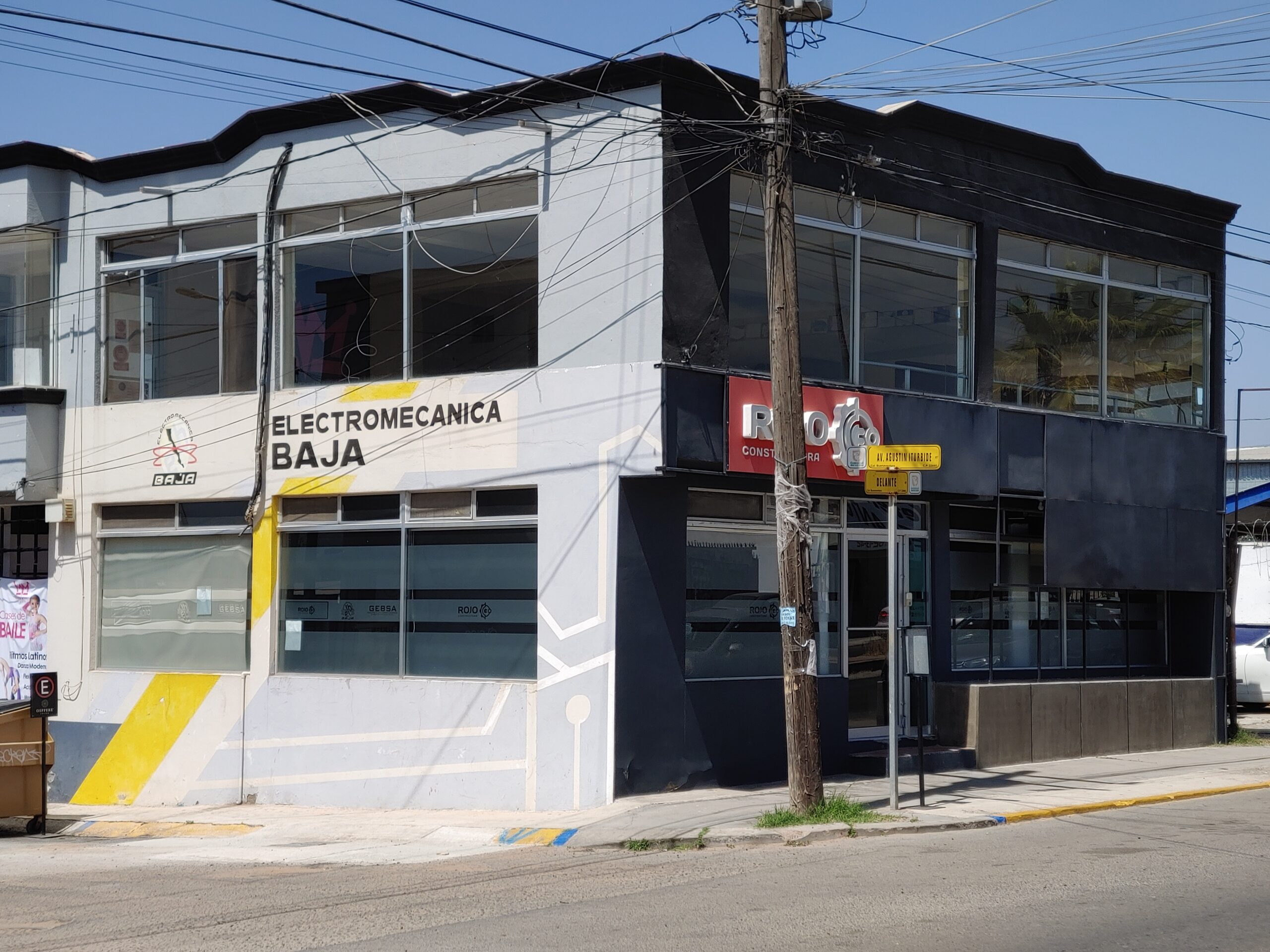 Despacho en el que comparten dirección los socios Edgar Rojo Medina y Alberto Loaiza Prieto, en Ensenada, B.C. Crédito: Isaac Rosas.