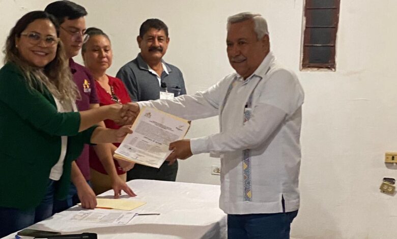 Lorenzo Morales, constancia de mayoría