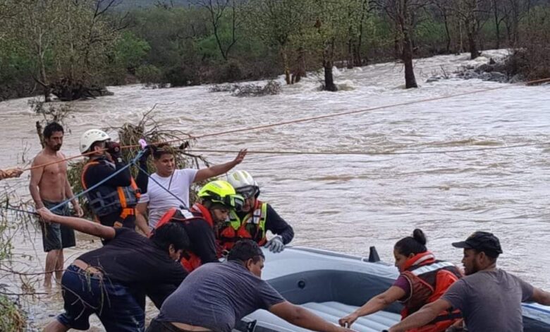 Rescatan a familia