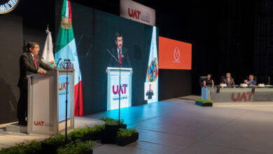 UAT a estudiantes