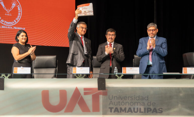 El gobernador del estado, Américo Villarreal Anaya, ofreció todo su respaldo a la UAT.