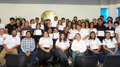 La Universidad Autónoma de Tamaulipas (UAT) entregó la primera generación del programa de educación bilingüe egresada de la Escuela Preparatoria No. 3 en Ciudad Victoria.