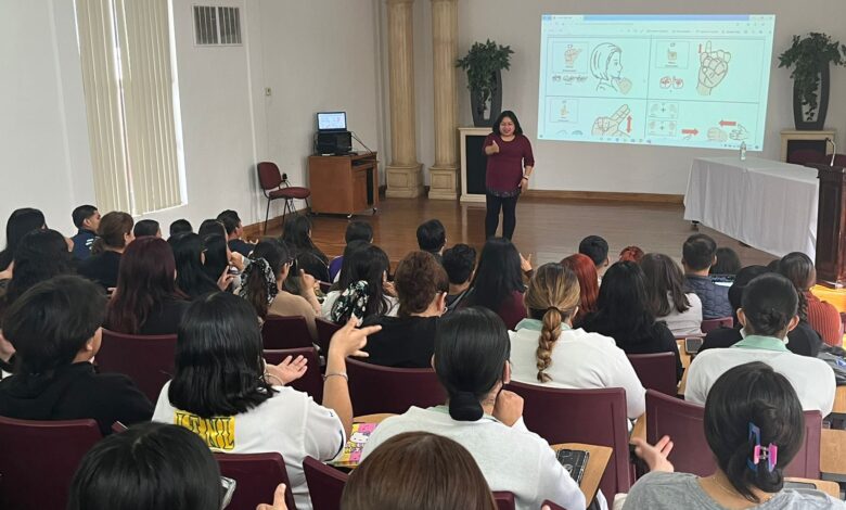 El Curso de Lengua de Señas Mexicana se ofrece en la Facultad de Enfermería Nuevo Laredo