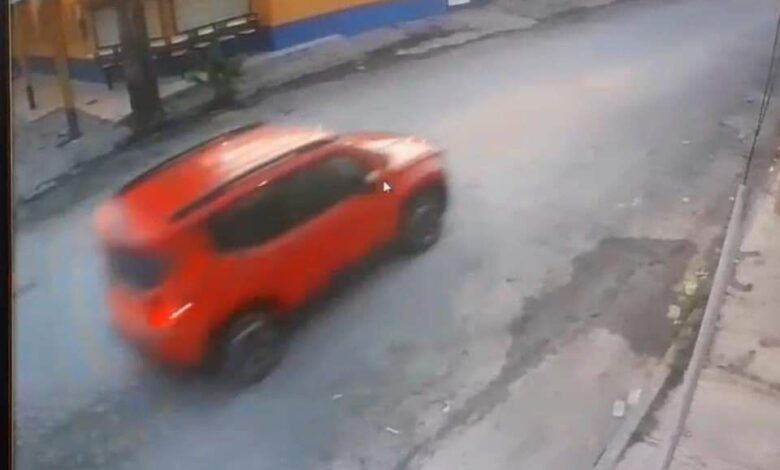 Esta es la camioneta en la que un hombre trató de secuestrar a una joven en Matamoros.