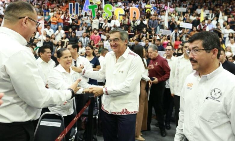 El Gobernador Américo Villarreal Anaya refrendó todo su apoyo a la Universidad Autónoma de Tamaulipas (UAT) para lograr mayores oportunidades de desarrollo.