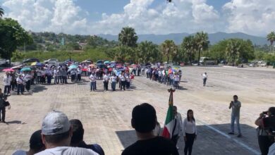 Trabajadores del Poder Judicial de la Federación marcharon al Poder Judicial del Estado y pidieron sumarse a su protesta.