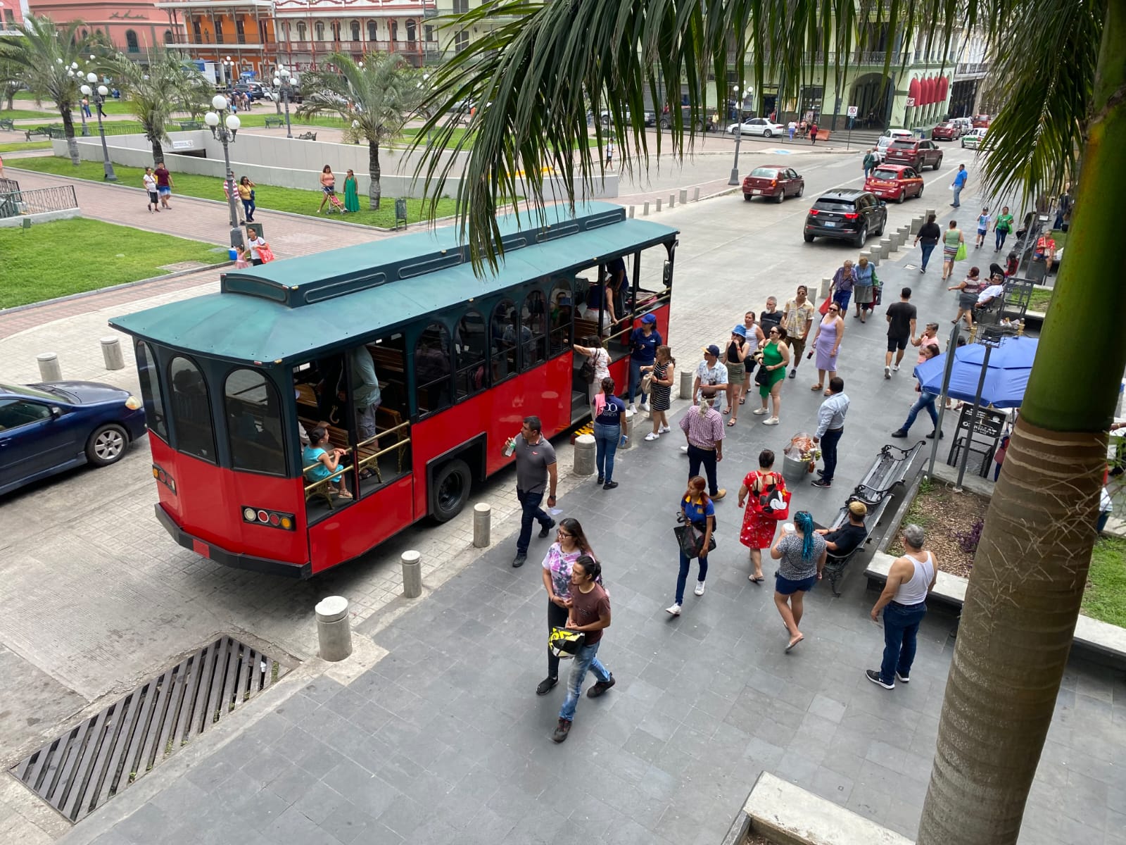 Los turistas han dejado una derrama económica de 1.4 mil millones de pesos.