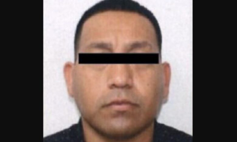 Carlos Alberto “M” alias “El Bola Treviño”, fue detenido en Nuevo Laredo.