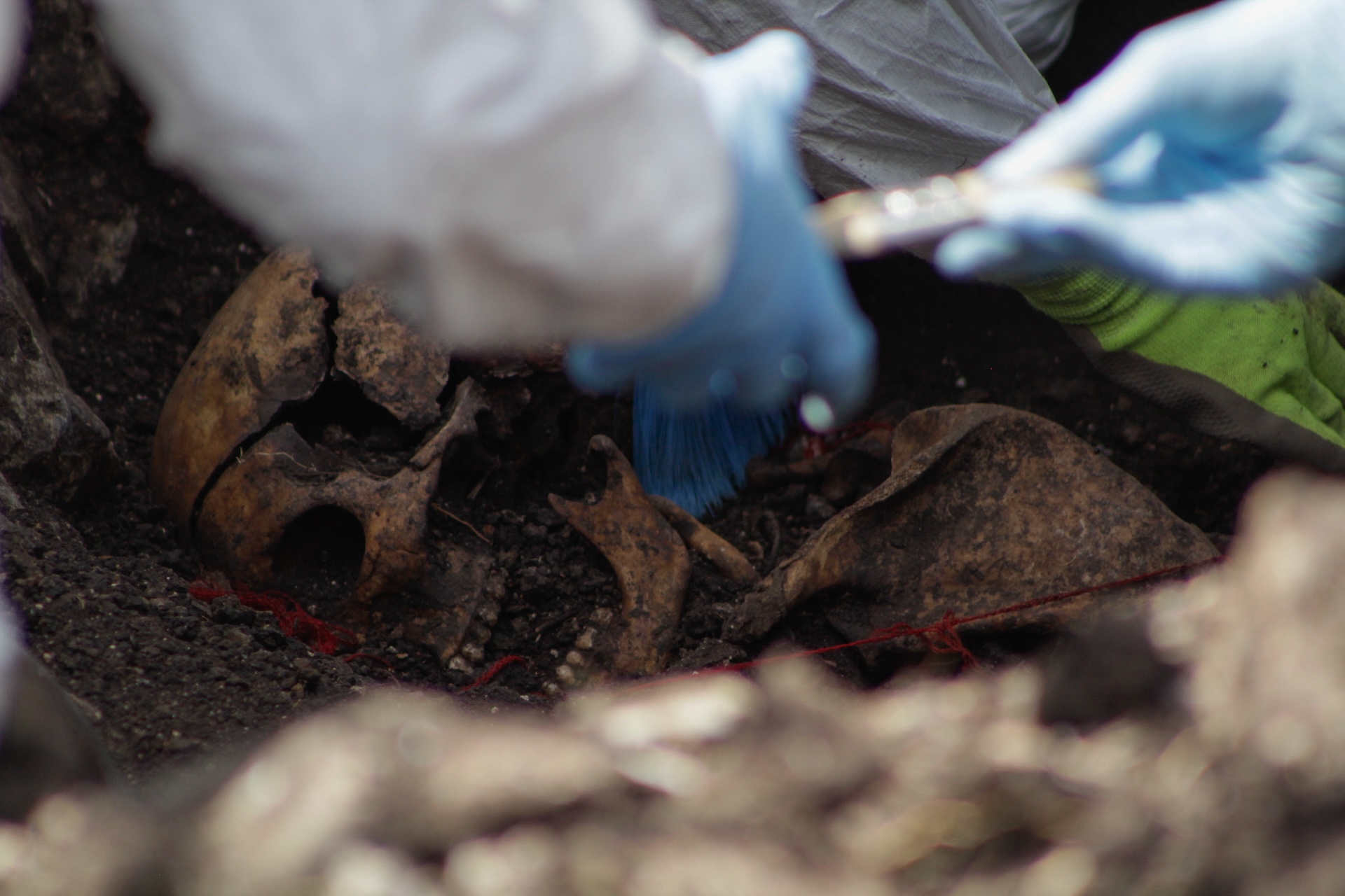 Hallazgo de un cuerpo en una fosa clandestina del Cerro de la Estrella, en Jacona de Plancarte, Michoacán, el pasado junio. (Santiago Reyes/ObturadorMX)Hallazgo de un cuerpo en una fosa clandestina del Cerro de la Estrella, en Jacona de Plancarte, Michoacán, el pasado junio. (Santiago Reyes/ObturadorMX)