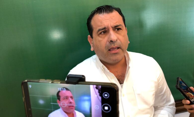 Hugo Reséndez Silva, Secretario del Ayuntamiento.