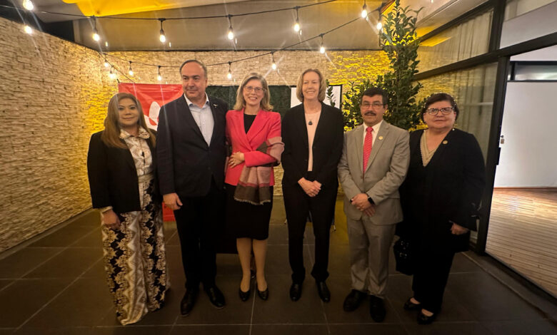La UAT y la embajada de Australia fortalecen la vinculación internacional para impulsar las estrategias de colaboración de la casa de estudios con institutos y universidades de ese país.