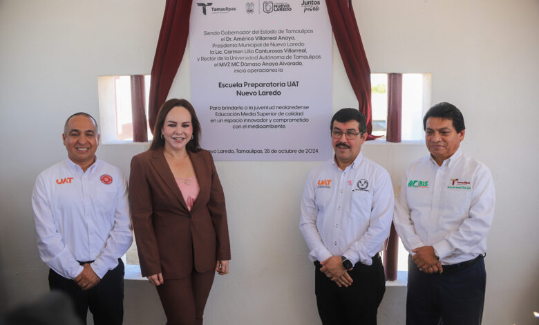 El Rector Dámaso Anaya Alvarado y la alcaldesa Carmen Lilia Canturosas Villarreal inauguraron la Escuela Preparatoria de la UAT.