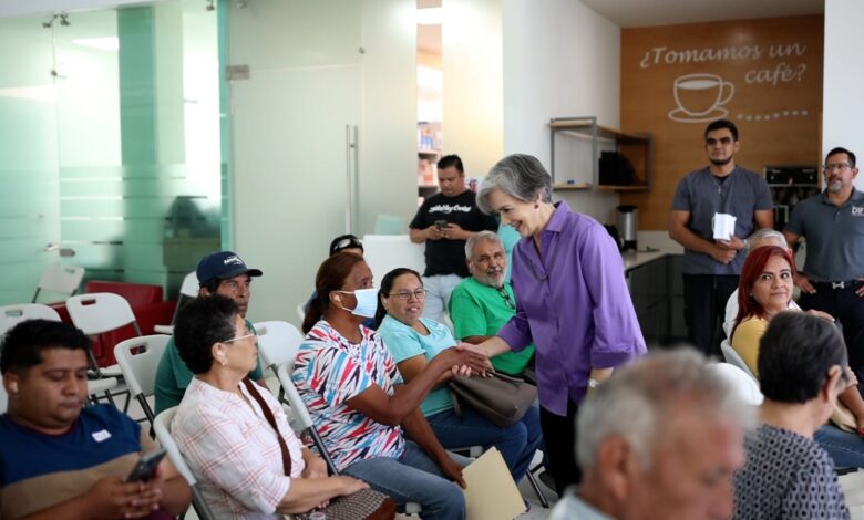 Más de 170 personas de municipios del centro de la entidad se beneficiaron con aparatos auditivos.
