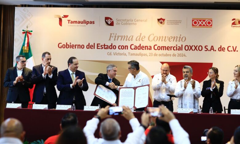 El Gobierno del Estado firmó un convenio con las tiendas Oxxo para enlazarlas al C5.