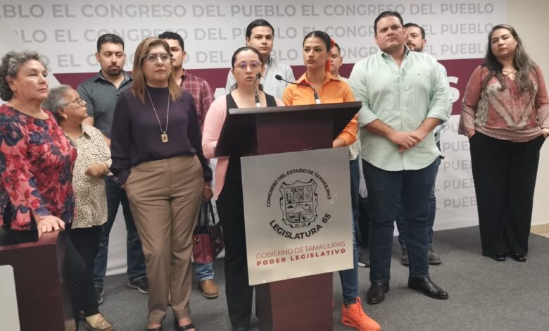 Los regidores y la primer síndico de Victoria dijeron estar en firme su demanda de destituir al alcalde.