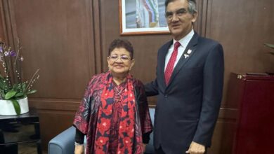 Ernestina Godoy Ramos, Consejera jurídica de la Presidencia de la República y Américo Villarreal Anaya, Gobernador de Tamaulipas.