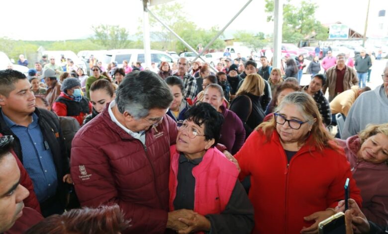 Entrega Américo más obras