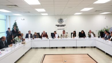 Los legisladores recortaron 826 millones de pesos a cuatro órganos autónomos para reasignarlos a otras dependencias estatales.