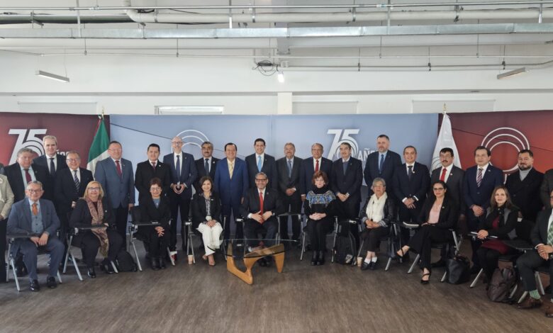 El Rector Dámaso Anaya Alvarado, asistió a la firma del Acuerdo Nacional para Fortalecer la Formación Profesional, el Conocimiento Tecnológico y la Innovación.