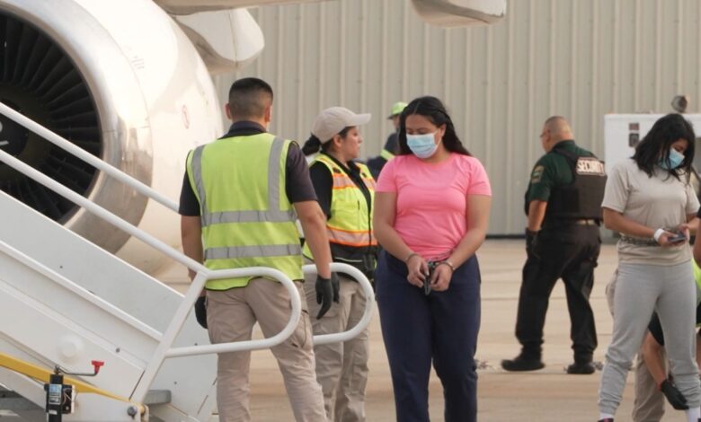 Los connacionales que sean deportados de Estados Unidos recibirán atención médica durante tres meses a través del IMSS-Bienestar.