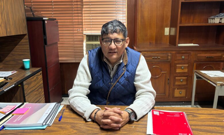 Juan Vital Román Martínez, titular del Centro Regional de Desarrollo Educativo (Crede) en Victoria.