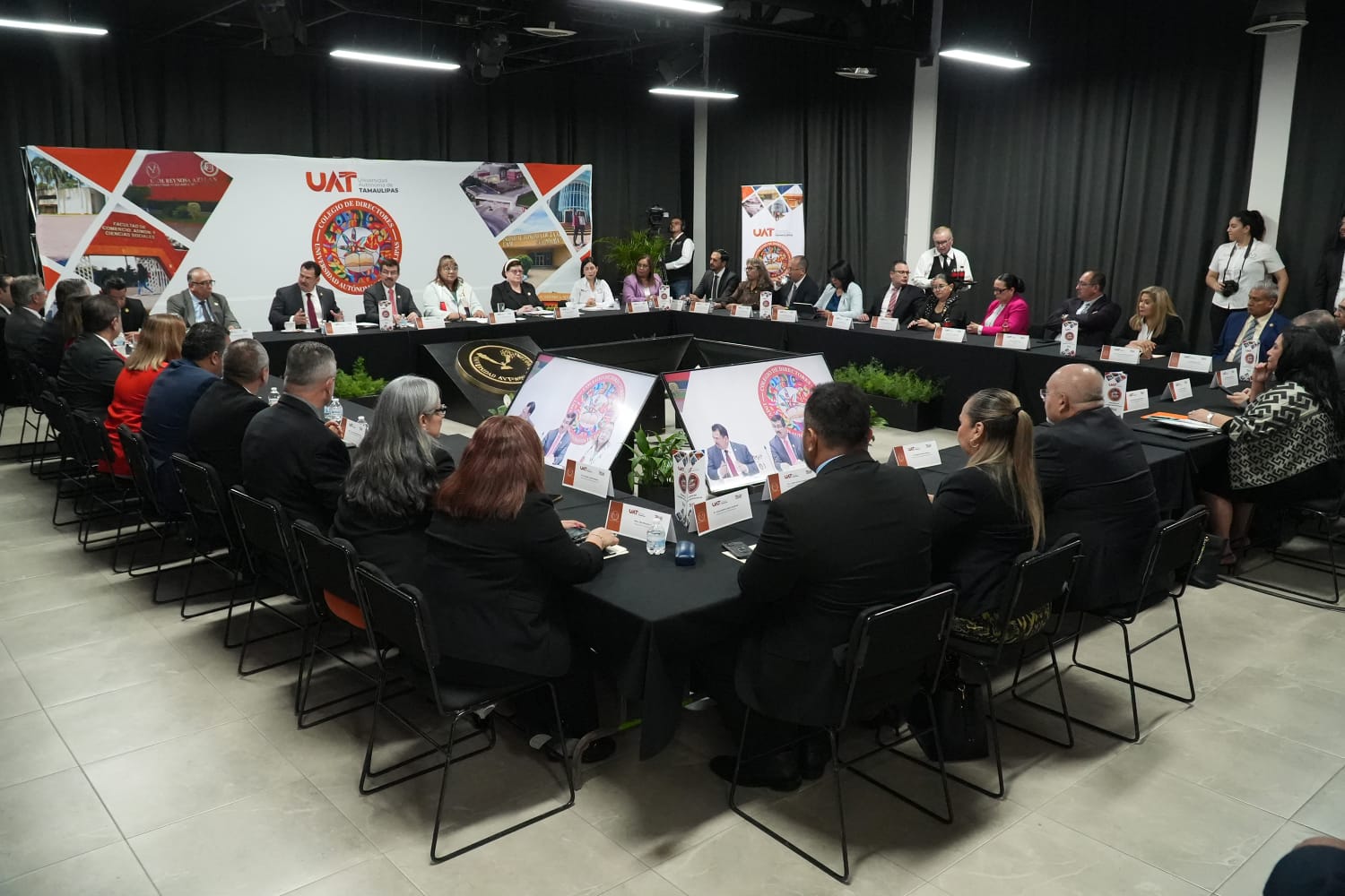El Rector Dámaso Anaya Alvarado presidió la onceava Reunión del Colegio de Directores de la Universidad Autónoma de Tamaulipas (UAT).