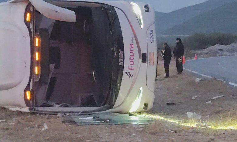 Tras el accidente, dos personas fallecieron y 16 más resultaron heridas.