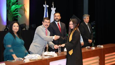 El Rector felicitó a los graduados y agradeció a los padres de familia por la confianza depositada en la UAT.