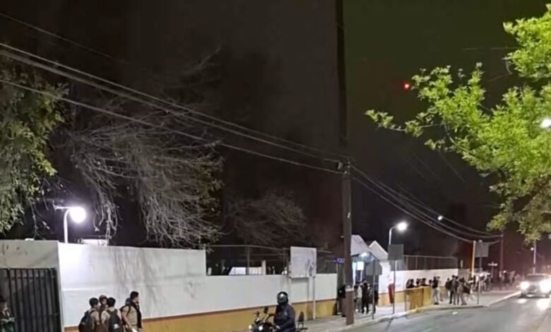 Los estudiantes habían recibido los “boneless” como premio por un trabajo que habían realizado.