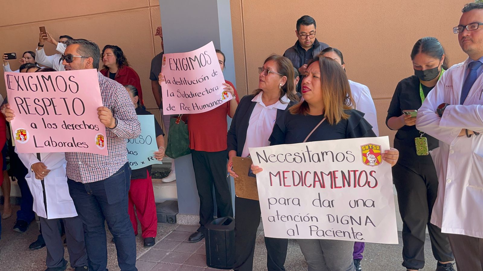 Denunciaron que no les han cubierto el pago de estímulos mensuales que les adeudan del 2023.