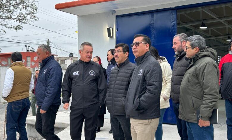 El Rector se reunió con estudiantes y docentes de la Facultad de Medicina, y supervisó los avances de obras y remodelaciones de este plantel.