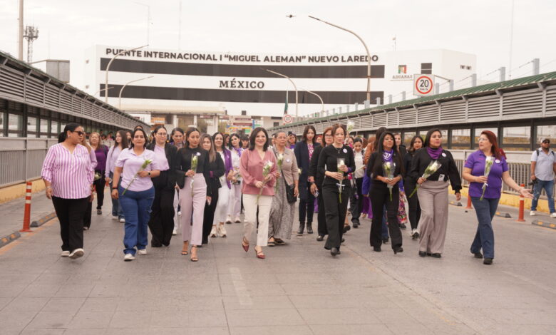 marchan mujeres