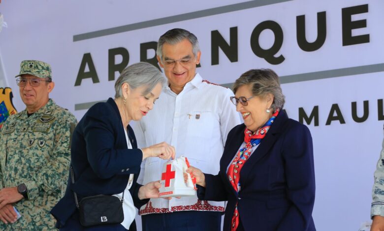 El Gobernador Américo Villarreal y la Doctora María de Villarreal, presidenta honoraria de la Cruz Roja en Tamaulipas, dieron arranque de la colecta en la entidad.