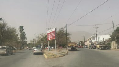 Desde temprano este miércoles, una nube de polvo afectó la visibilidad en ciudad Victoria.