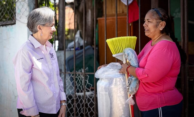 El DIF Tamaulipas mantiene su presencia en Reynosa, organizando y distribuyendo apoyos a las familias afectadas por las lluvias e inundaciones.
