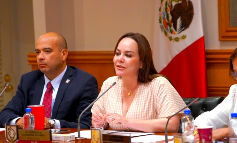 Carmen Lilia Canturosas Villarreal anunció el Programa de Reconocimiento a Contribuyentes, mediante el cual se otorgará un seguro integral gratuito a los primeros 20 mil ciudadanos que paguen su Impuesto Predial 2025 y mantengan su cuenta al corriente.