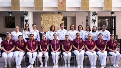 El Rector Dámaso Anaya Alvarado, reconoció la vocación, entrega y humanidad de las enfermeras y enfermeros.