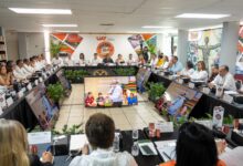 La creación de la Preparatoria de Nuevo Laredo, posibilita abrir más escuelas que permitirán sumar alrededor de cinco mil alumnos más en el bachillerato.