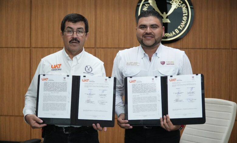 El Rector de la Universidad Autónoma de Tamaulipas (UAT), Dámaso Anaya Alvarado, firmó un Convenio de colaboración con el alcalde de Casas, Jorge Humberto Hinojosa García.