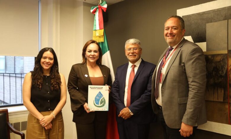 La alcaldesa presentó las fortalezas estratégicas de Nuevo Laredo como capital aduanera de América Latina, destacando su infraestructura logística, el dinamismo del comercio internacional, la seguridad jurídica para la inversión y la cercanía con el mercado estadounidense.