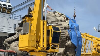 La plataforma estadunidense retiró uno de los motores motores Raptor que forman parte importante de la nave.