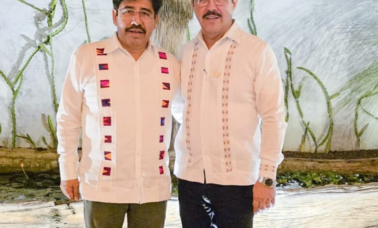 El Rector de la Universidad Autónoma de Tamaulipas (UAT), Dámaso Anaya Alvarado, participó en un encuentro con Hugo Aguilar Ortiz, presidente electo de la Suprema Corte de Justicia de la Nación (SCJN).